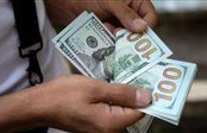 سعر الدولار الأن في 10 بنوك مقابل الجنيه المصري