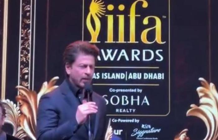 شاروخان يحصد جائزة أفضل ممثل عن فيلم Jawan بمهرجان IIFA Awards 2024