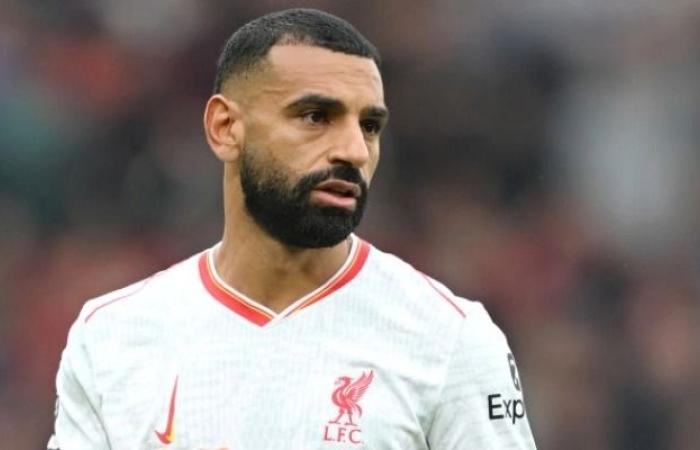 بطلب من لابورتا.. محمد صلاح على طاولة برشلونة في صيف 2025