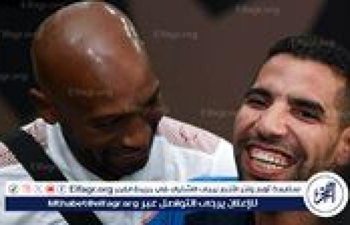 لاعبو الزمالك يحيون مؤمن زكريا قبل لقاء سموحة في الدوري الممتاز