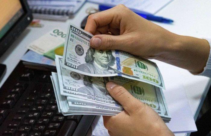 الليرة تفاجئ الجميع.. سعر الدولار في سوريا اليوم الثلاثاء 19 نوفمبر