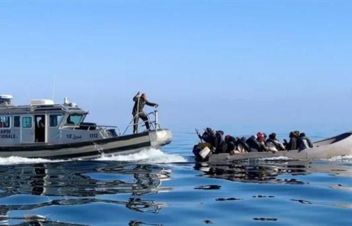 تصادم بين قاربين في البحر.. وبيان عاجل لخفر السواحل البحريني