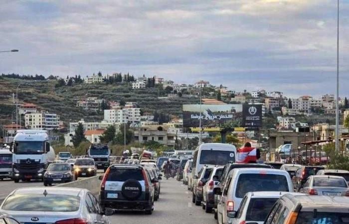 «لحظة فخر»: النازحون اللبنانيون يبدأون العودة إلى ديارهم