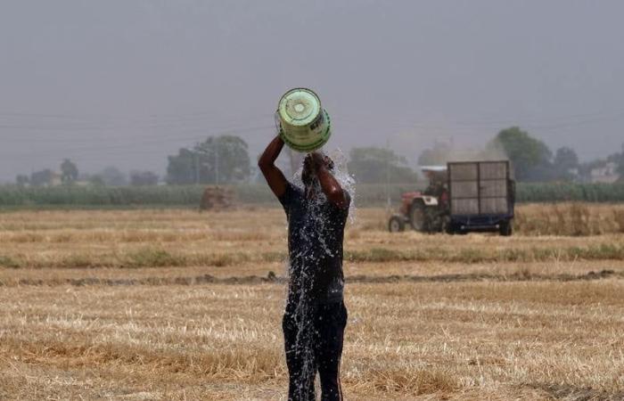 خبراء: الاضطراب المناخي يطيل موجات الحرارة بالمغرب لأسابيع إضافية