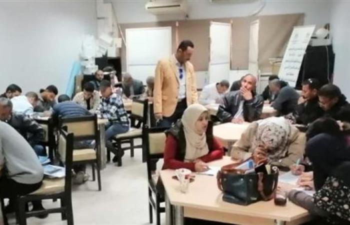 دورة تدريبية للعاملين بـ"مياه الفيوم" حول تقييم مخاطر بيئة العمل.. صور