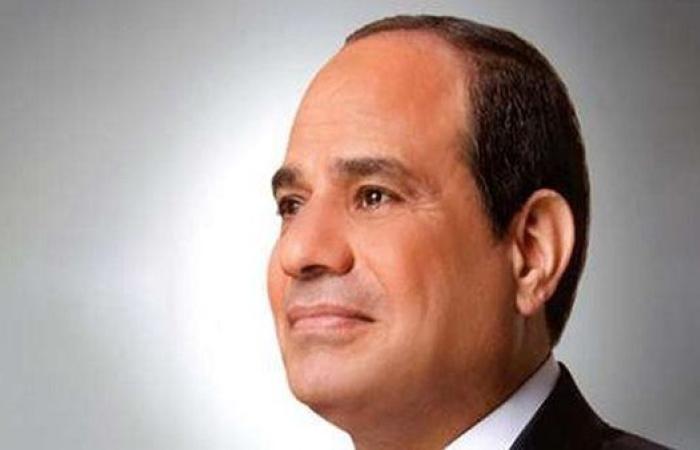 السيسي يتفقد الأكاديمية العسكرية المصرية ونادي الفروسية