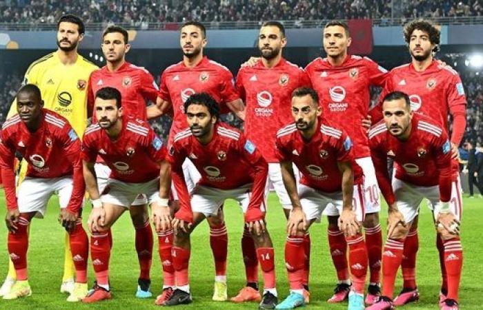 بعد
      حمدي
      فتحي..
      الأهلي
      عينه
      على
      هذه
      الصفقات
      العالمية
      قبل
      كأس
      العالم - غاية التعليمية