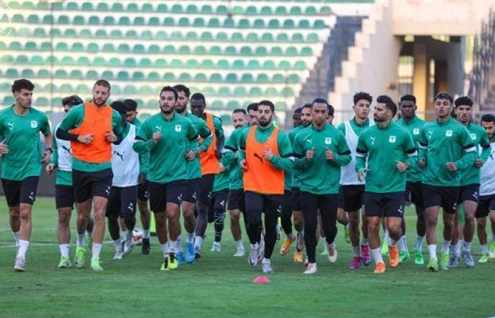 المصري البورسعيدي يحفز اللاعبين للحفاظ على صدارة الدوري أمام الأهلي