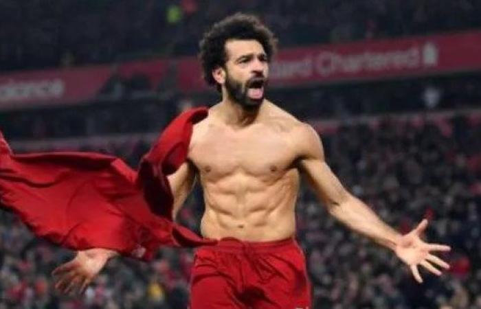 مشجعة من مانشستر يونايتد تتوسل محمد صلاح: خذ الهاتريك والثلاث نقاط واتركنا وشأننا يا رجل (صورة)