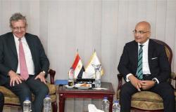رئيس جامعة عين شمس والسفير الفرنسي بالقاهرة يبحثان التعاون المشترك