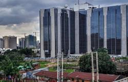 البنك المركزي النيجيري يبيع 15.83 مليون دولار لمكاتب الصرافة