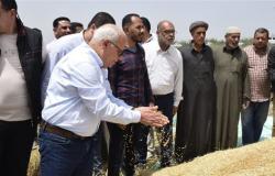 محافظ بورسعيد يشهد موسم حصاد القمح بسهل الحسينية جنوب بورسعيد