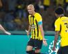 الاتحاد يتخطى الفتح ويزيح الهلال من صدارة الدوري السعودي